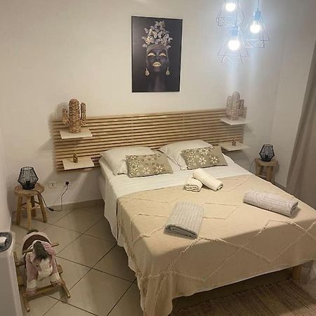 Appartement Proche Gare Tgv Nîmes Eksteriør billede