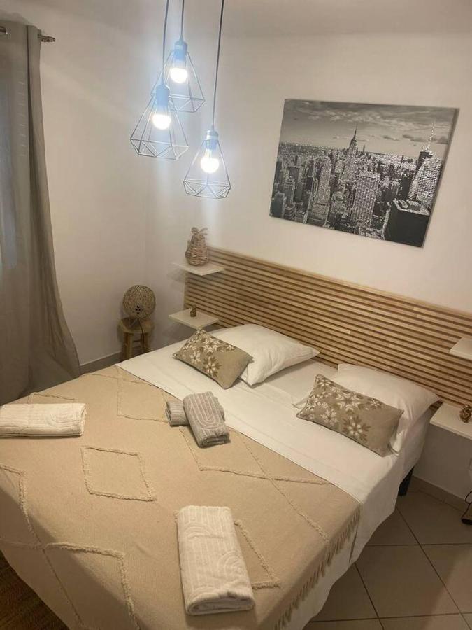 Appartement Proche Gare Tgv Nîmes Eksteriør billede